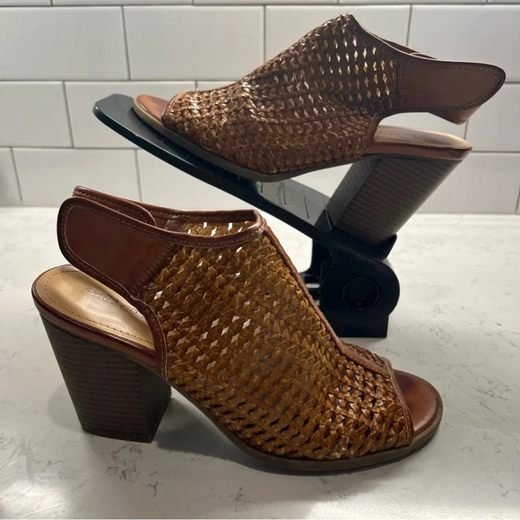 Brown Block Heel Covered Peep Toe Ankle Booties Size 8.5 - Picture 1 of 10